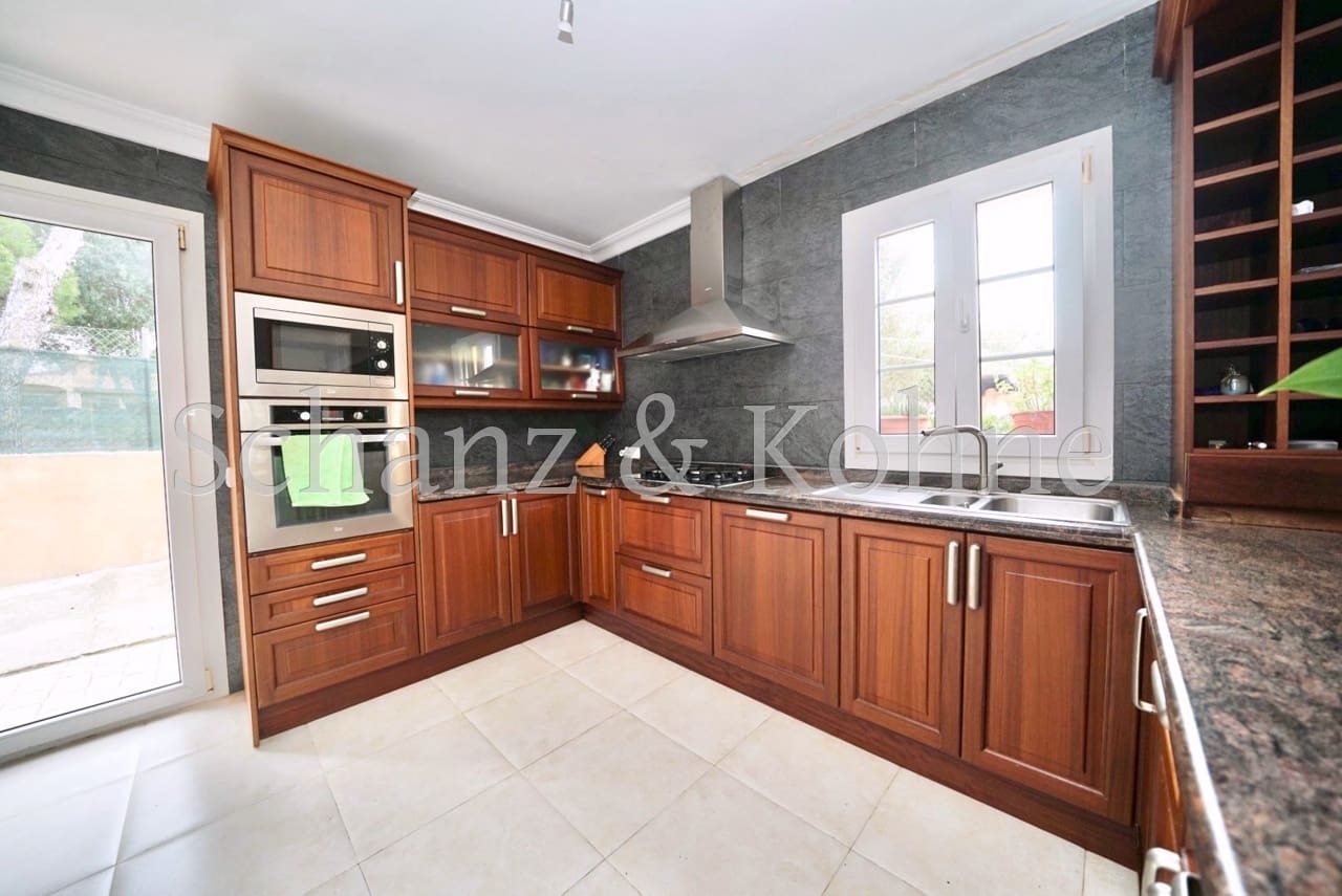 3 soveværelse Byhus til salg i Tolleric med swimmingpool - € 1.200.000 (Ref: 7758597)