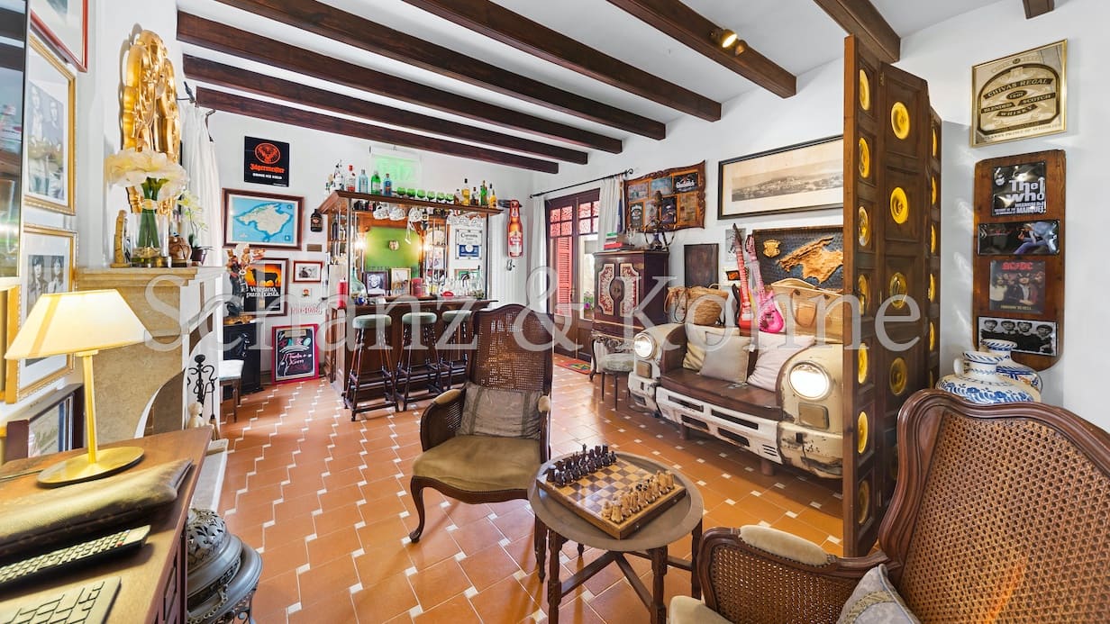 9 soveværelse Byhus til salg i Montuiri med swimmingpool - € 995.000 (Ref: 7758616)