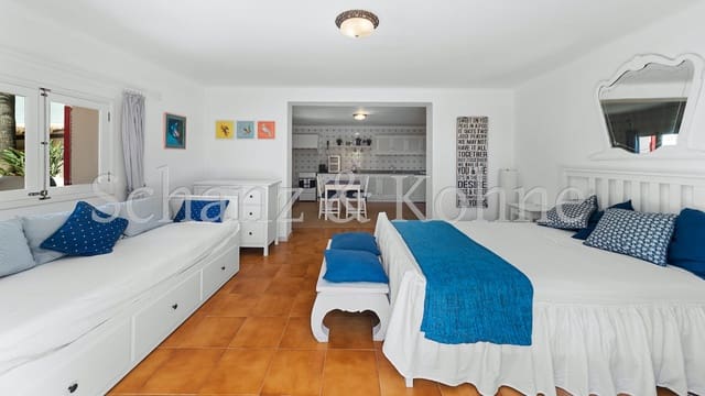 9 soveværelse Byhus til salg i Montuïri med swimmingpool - € 995.000 (Ref: 7758616)