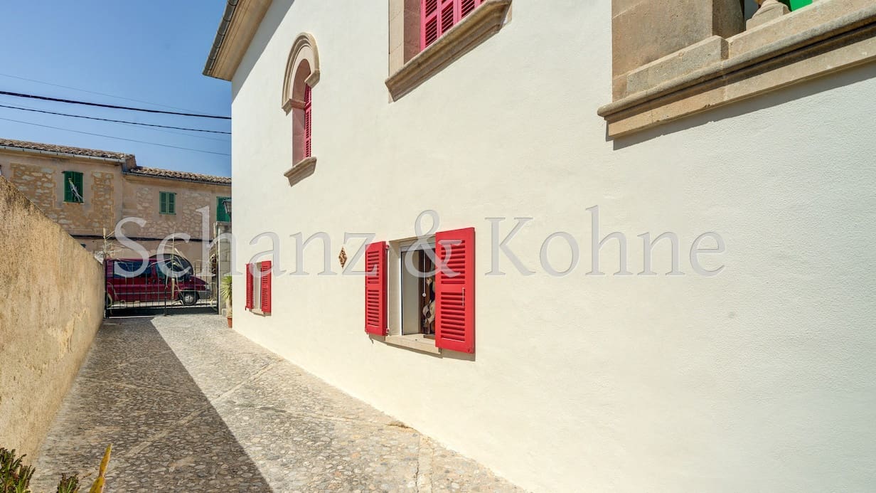 9 soveværelse Byhus til salg i Montuiri med swimmingpool - € 995.000 (Ref: 7758616)