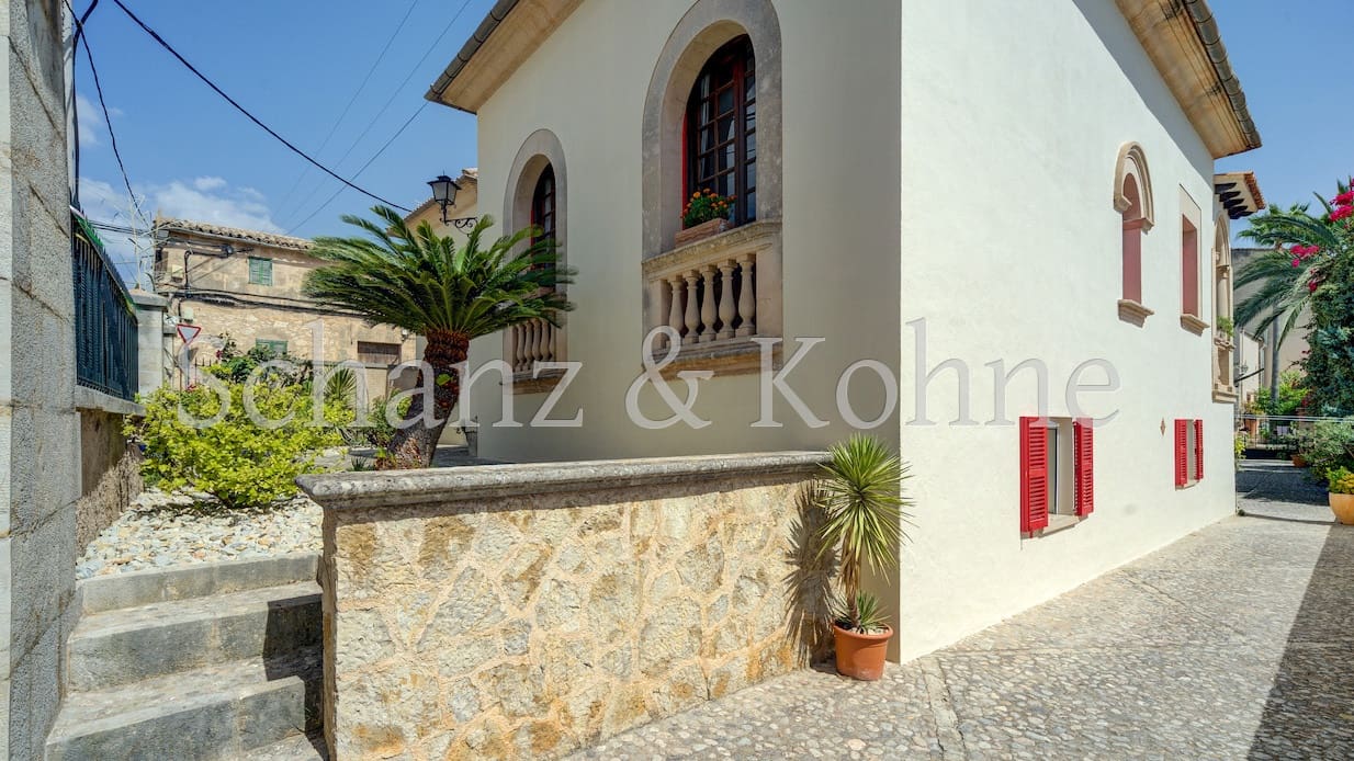 9 soveværelse Byhus til salg i Montuiri med swimmingpool - € 995.000 (Ref: 7758616)