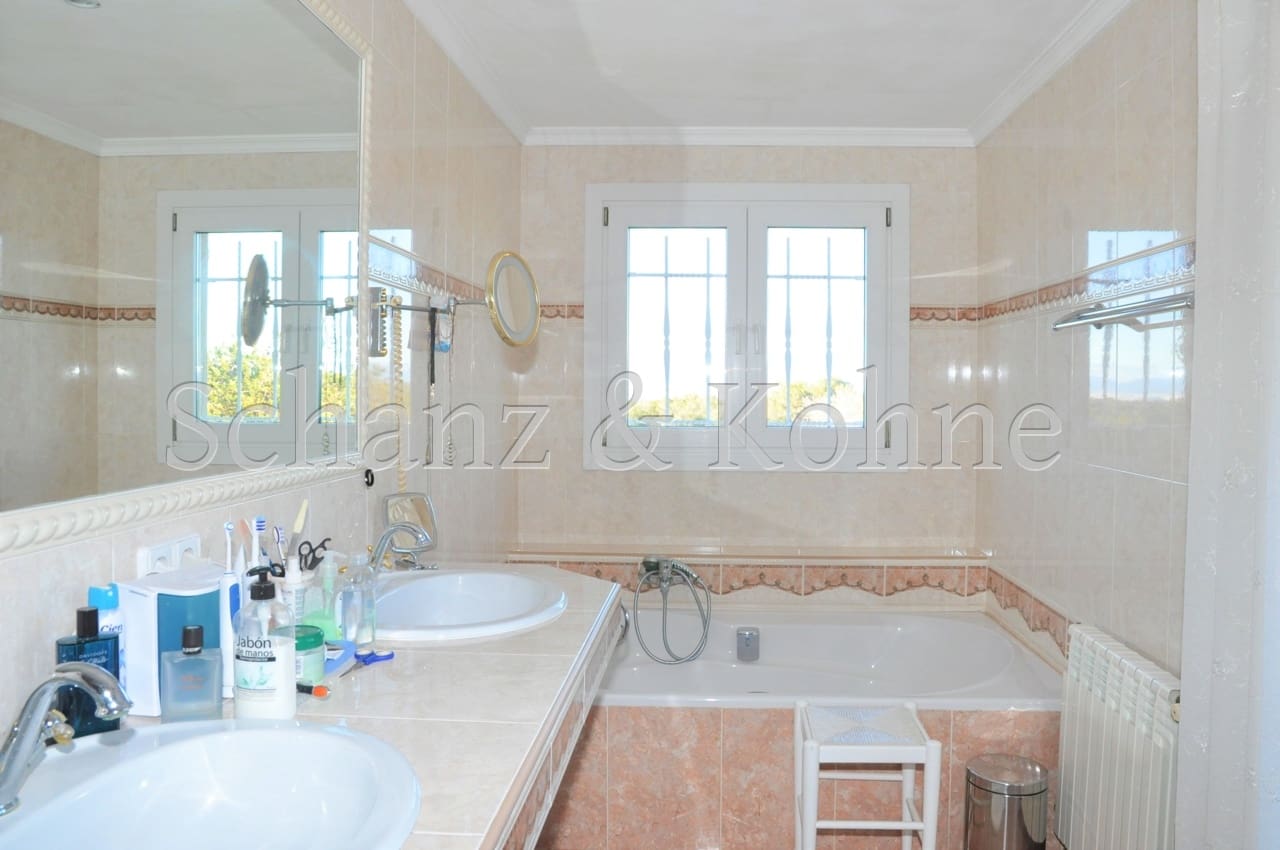 3 soveværelse Byhus til salg i Les Palmeres med swimmingpool - € 1.485.000 (Ref: 7758618)