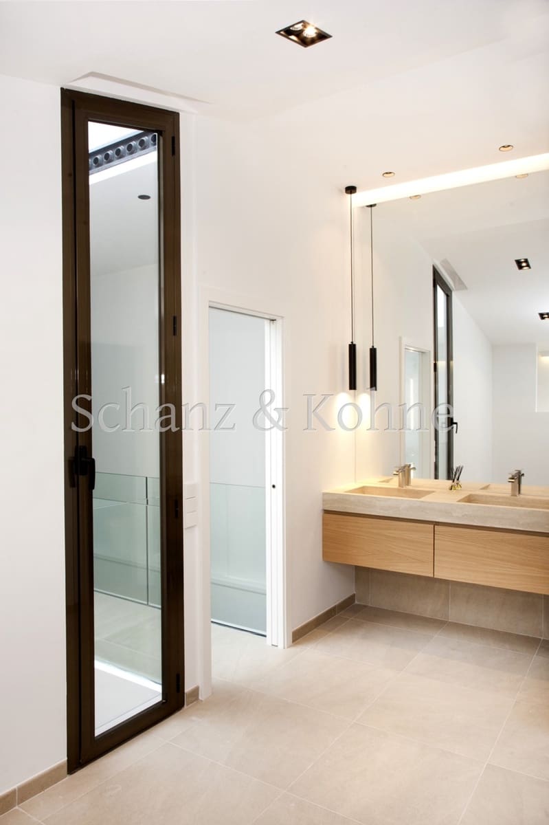 2 soveværelse Byhus til salg i Genova med swimmingpool - € 945.000 (Ref: 7771381)