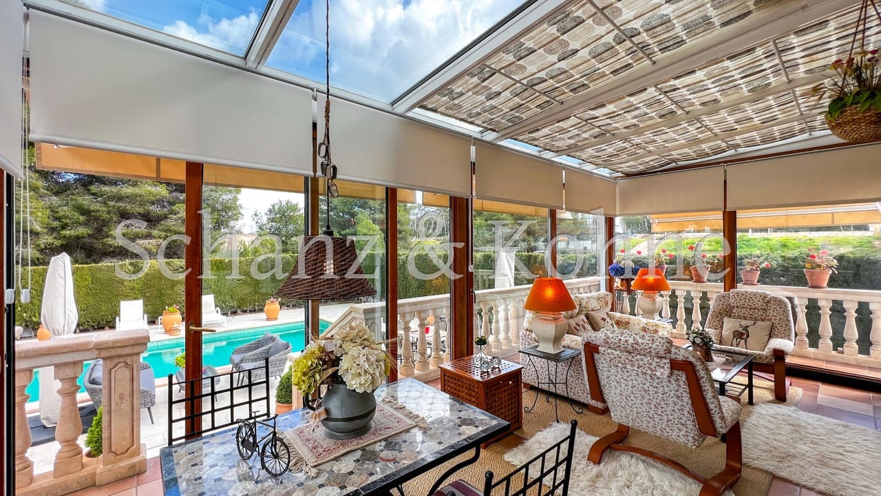 4 soveværelse Byhus til salg i Las Maravillas med swimmingpool - € 1.300.000 (Ref: 7777304)