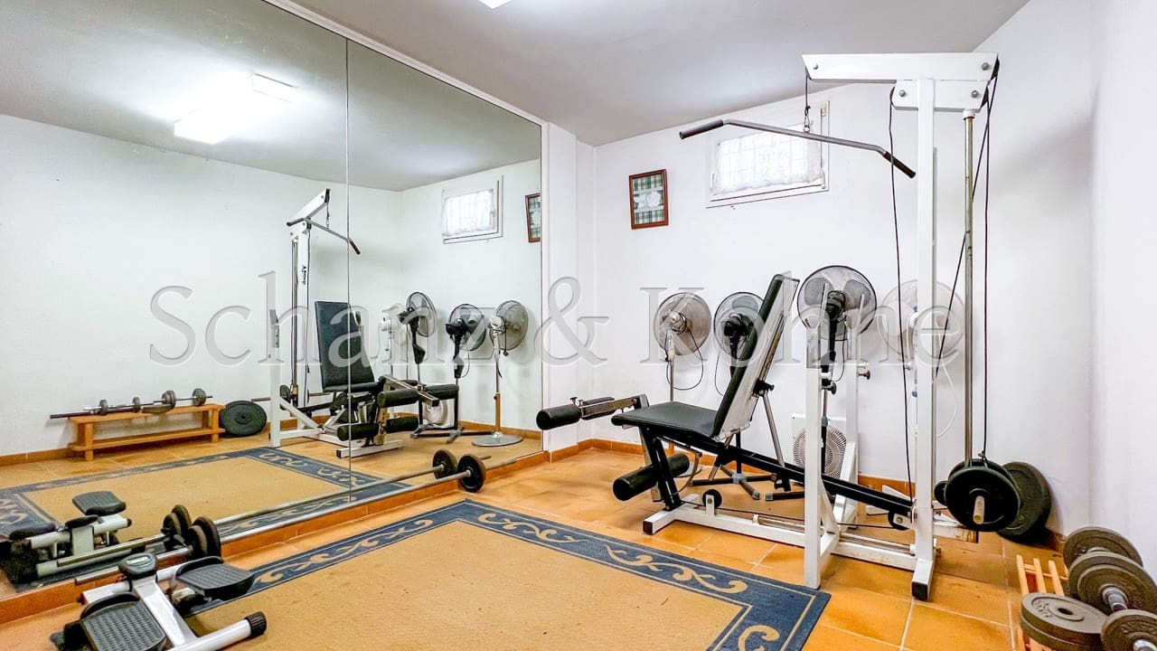 4 soveværelse Byhus til salg i Las Maravillas med swimmingpool - € 1.300.000 (Ref: 7777304)