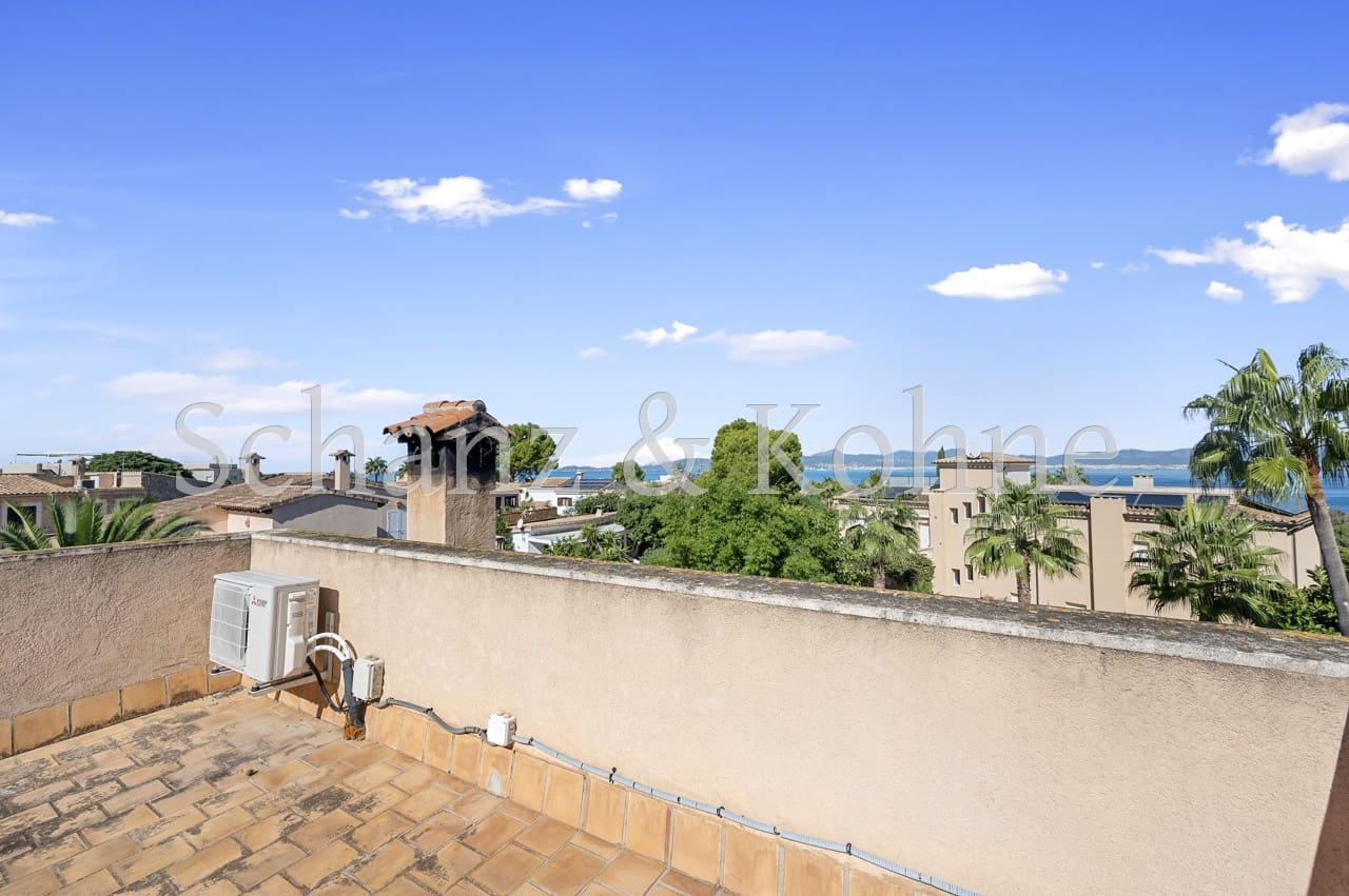 5 soveværelse Byhus til salg i Bellavista med swimmingpool - € 1.600.000 (Ref: 7818245)