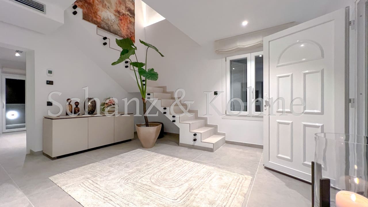 4 quarto Moradia para venda em Las Maravillas - 1 680 000 € (Ref: 7970227)