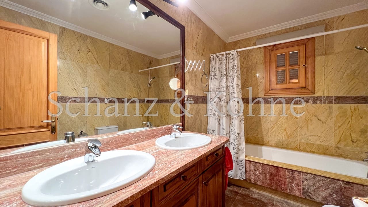 5 soveværelse Villa til salg i Las Maravillas - € 1.650.000 (Ref: 8005754)