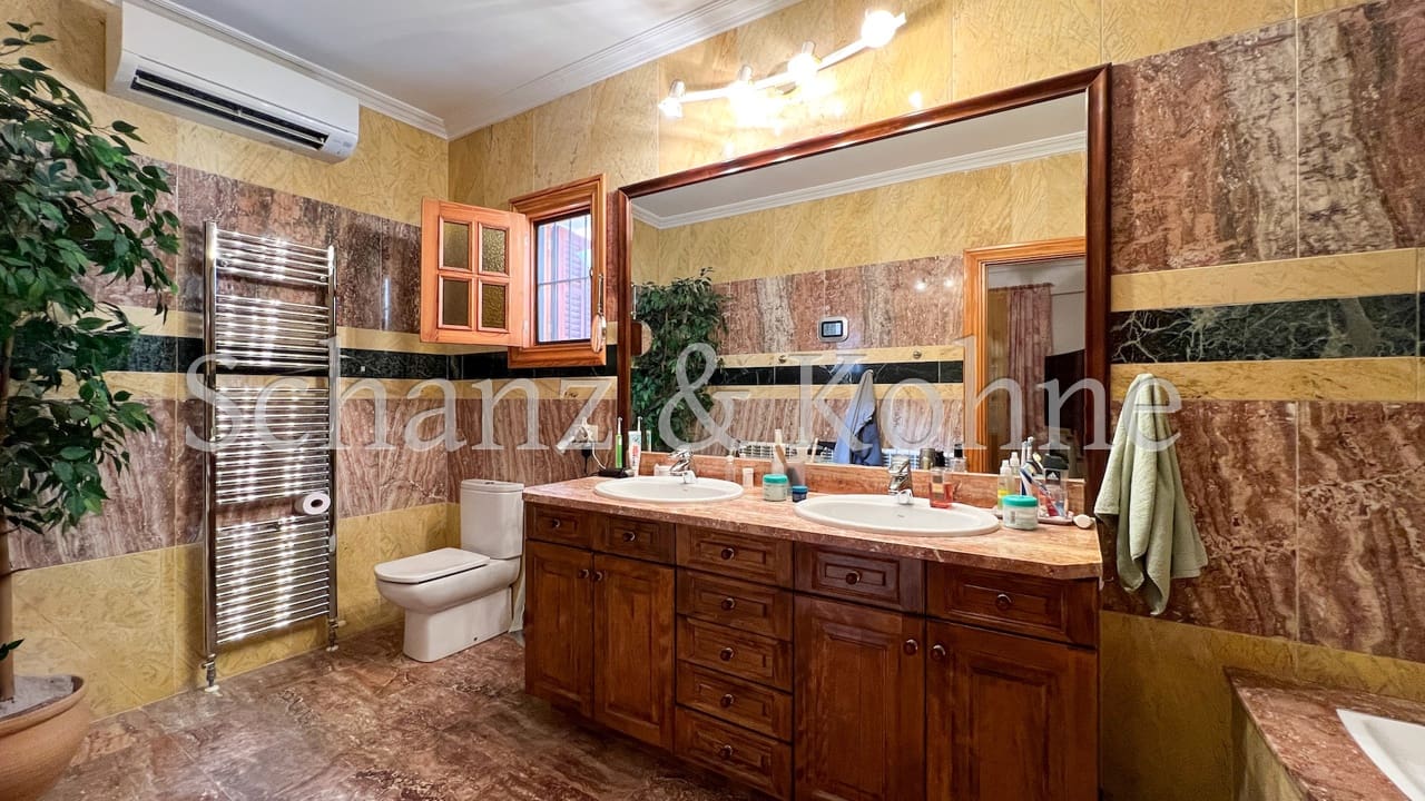 5 soveværelse Villa til salg i Las Maravillas - € 1.650.000 (Ref: 8005754)