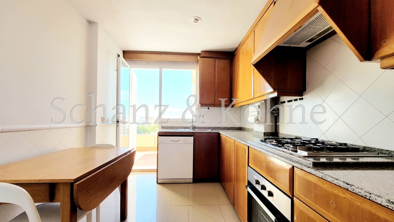 3 soveværelse Lejlighed til leje i Palma de Mallorca - € 1.800 (Ref: 8211077)