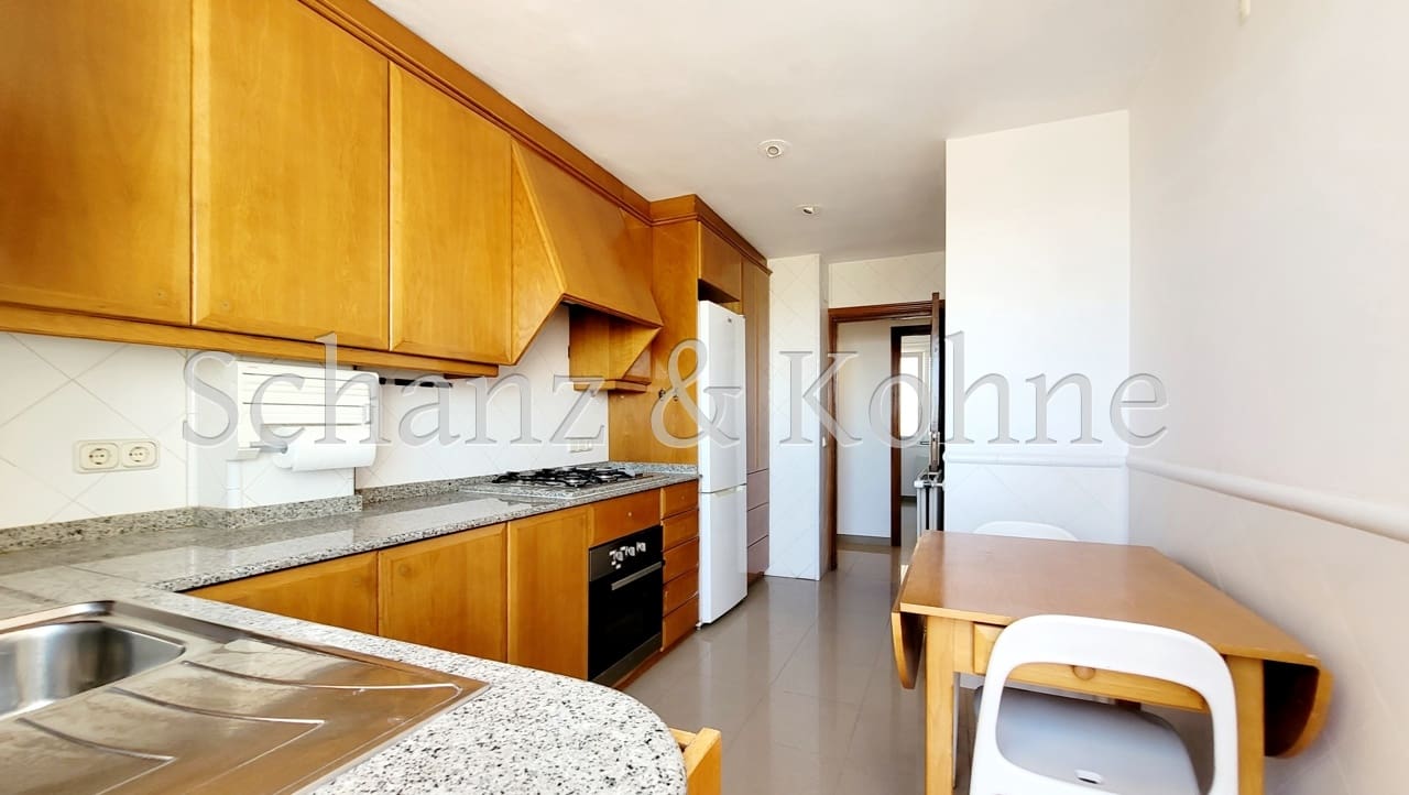 3 soveværelse Lejlighed til leje i Palma de Mallorca - € 1.800 (Ref: 8211077)