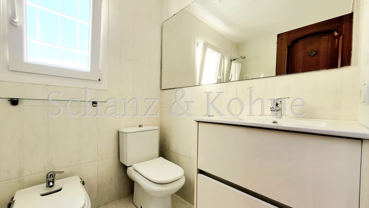 3 soveværelse Lejlighed til leje i Palma de Mallorca - € 1.800 (Ref: 8211077)