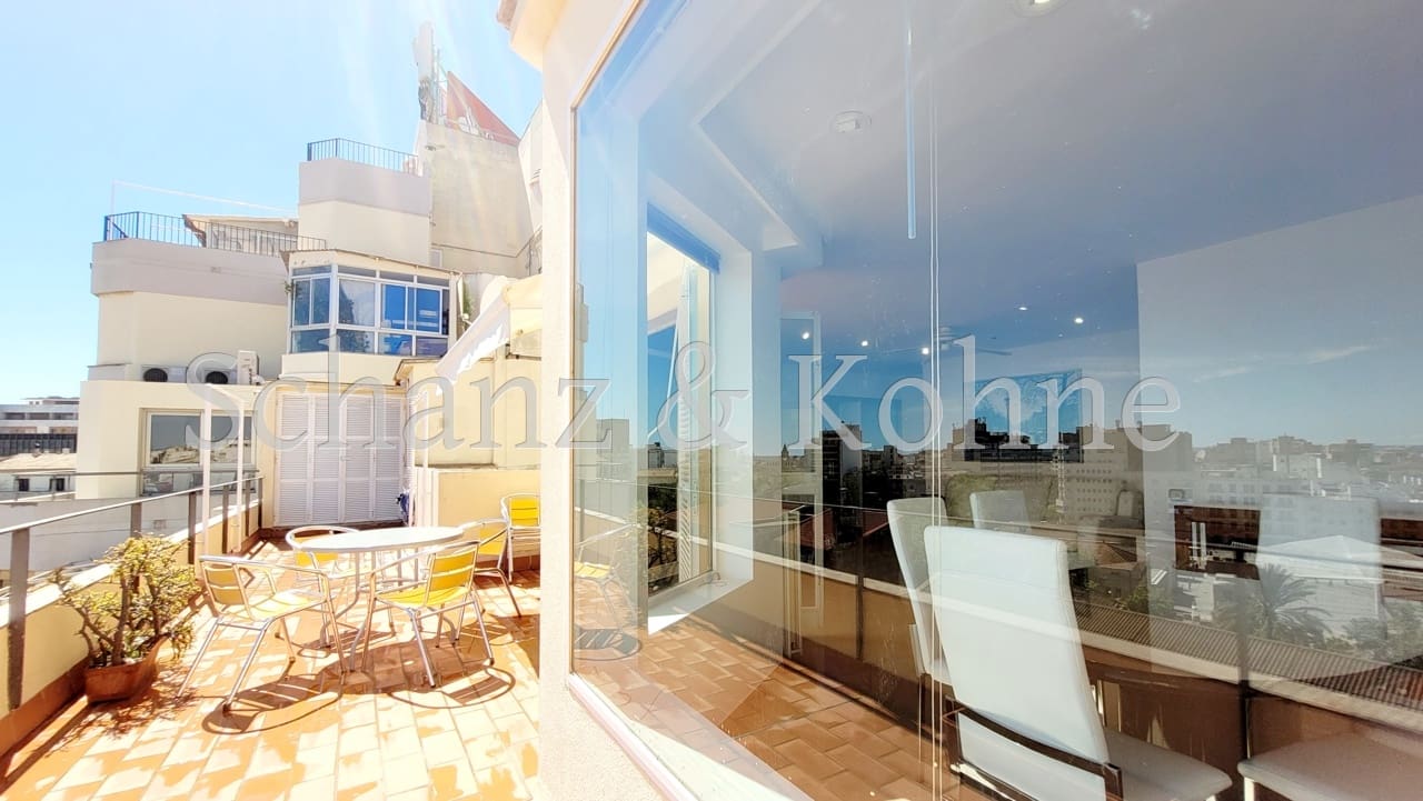 3 soveværelse Lejlighed til leje i Palma de Mallorca - € 1.800 (Ref: 8211077)