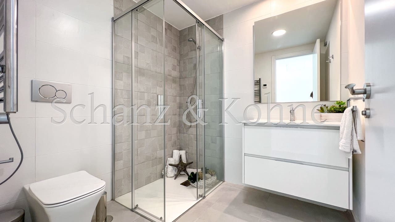 2 soveværelse Lejlighed til salg i Sa Coma med swimmingpool - € 389.000 (Ref: 8349155)