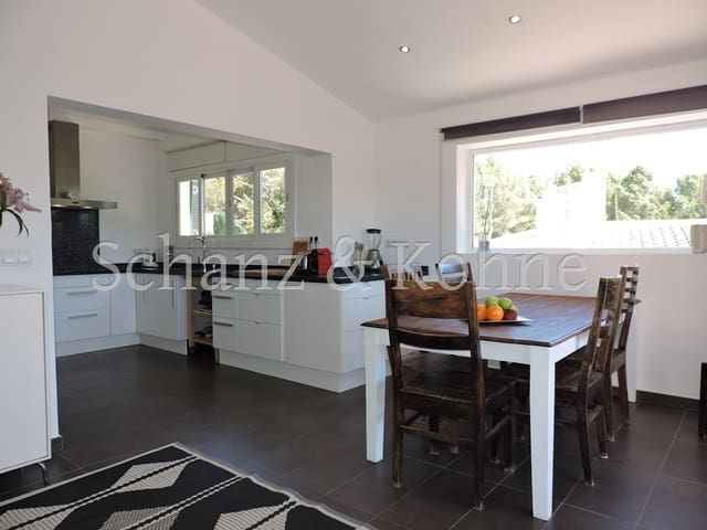 3 sypialnia Willa na sprzedaż w Costa de la Calma, Calvià z basenem - 1 350 000 € (Ref: 8397992)