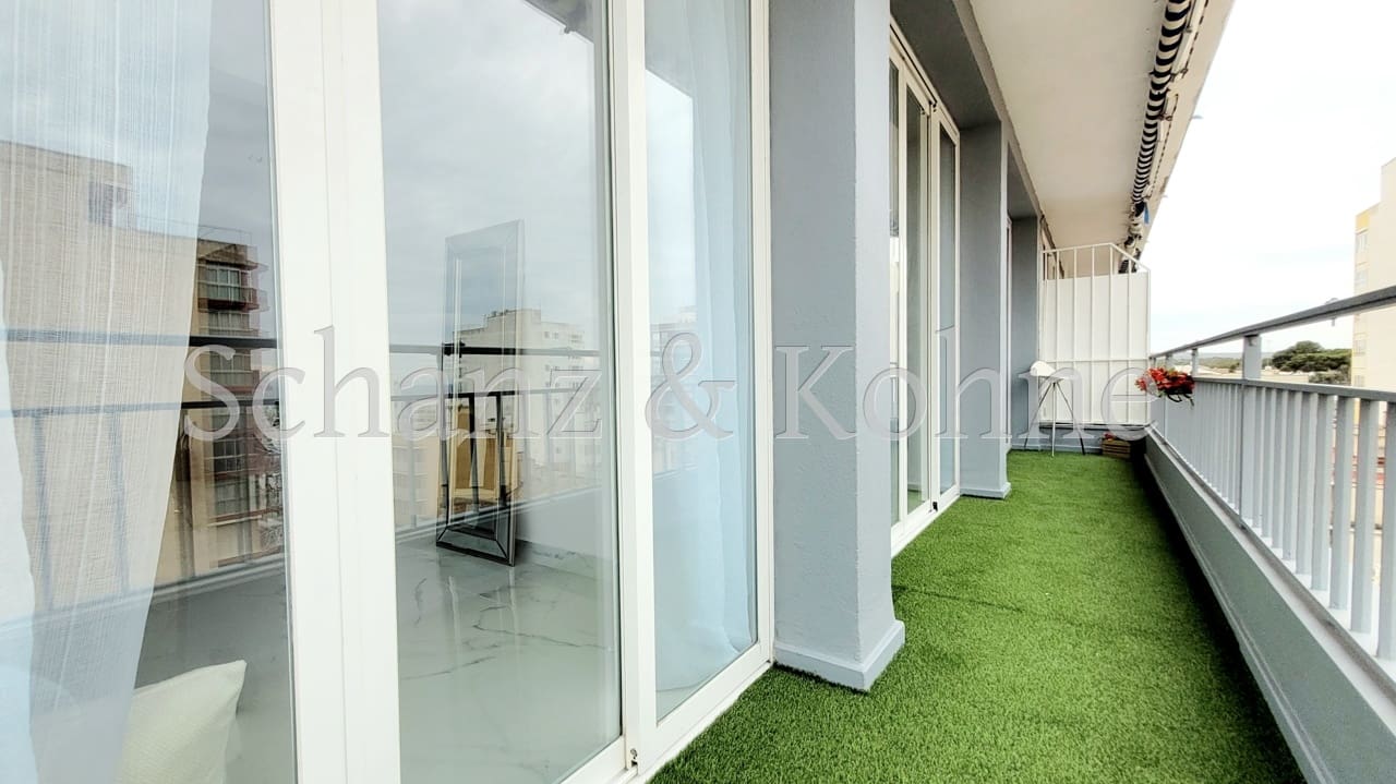 4 soveværelse Lejlighed til salg i L'Arenal / S'Arenal - € 595.000 (Ref: 8840138)