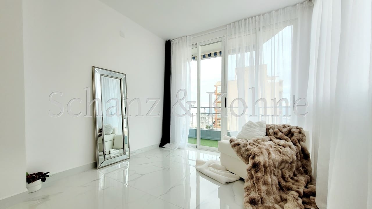 4 soveværelse Lejlighed til salg i L'Arenal / S'Arenal - € 595.000 (Ref: 8840138)