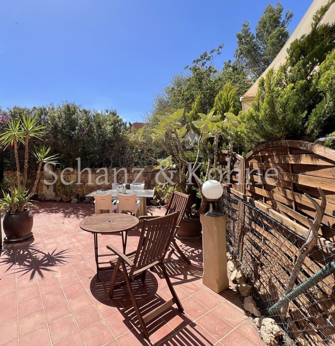 1 soverom Leilighet til leie i Tolleric - € 1 450 (Ref: 8845142)