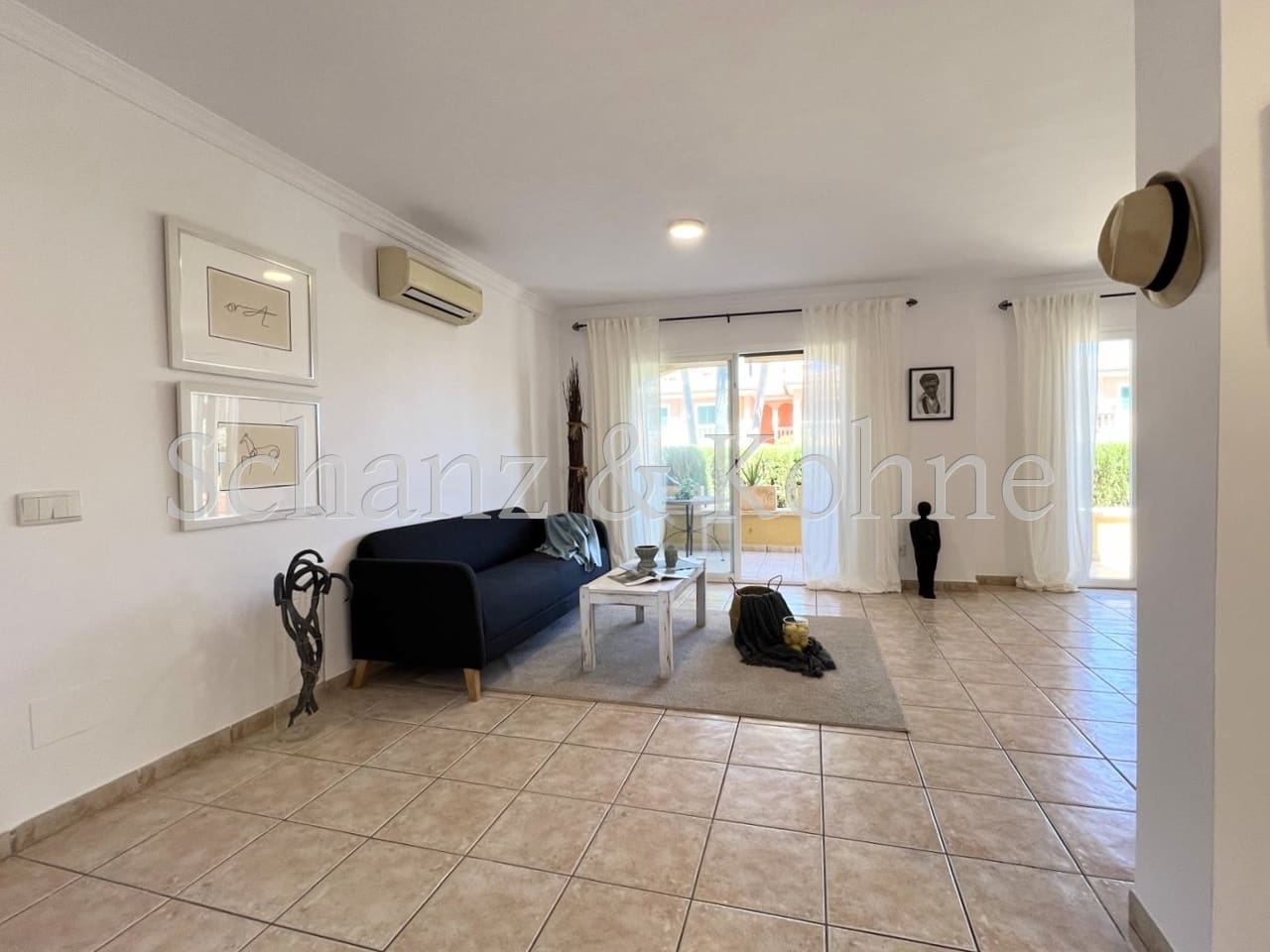 1 soverom Leilighet til leie i Tolleric - € 1 450 (Ref: 8845142)