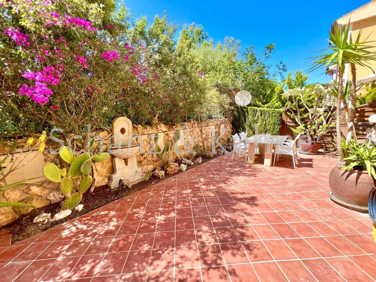 1 soverom Leilighet til leie i Tolleric - € 1 450 (Ref: 8845142)