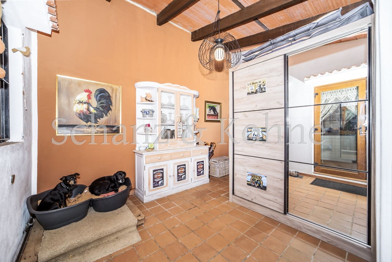 4 soveværelse Finca/Landehus til salg i Las Maravillas med swimmingpool - € 1.750.000 (Ref: 8888948)