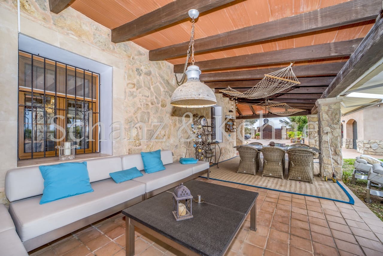 4 soveværelse Finca/Landehus til salg i Las Maravillas med swimmingpool - € 1.750.000 (Ref: 8888948)