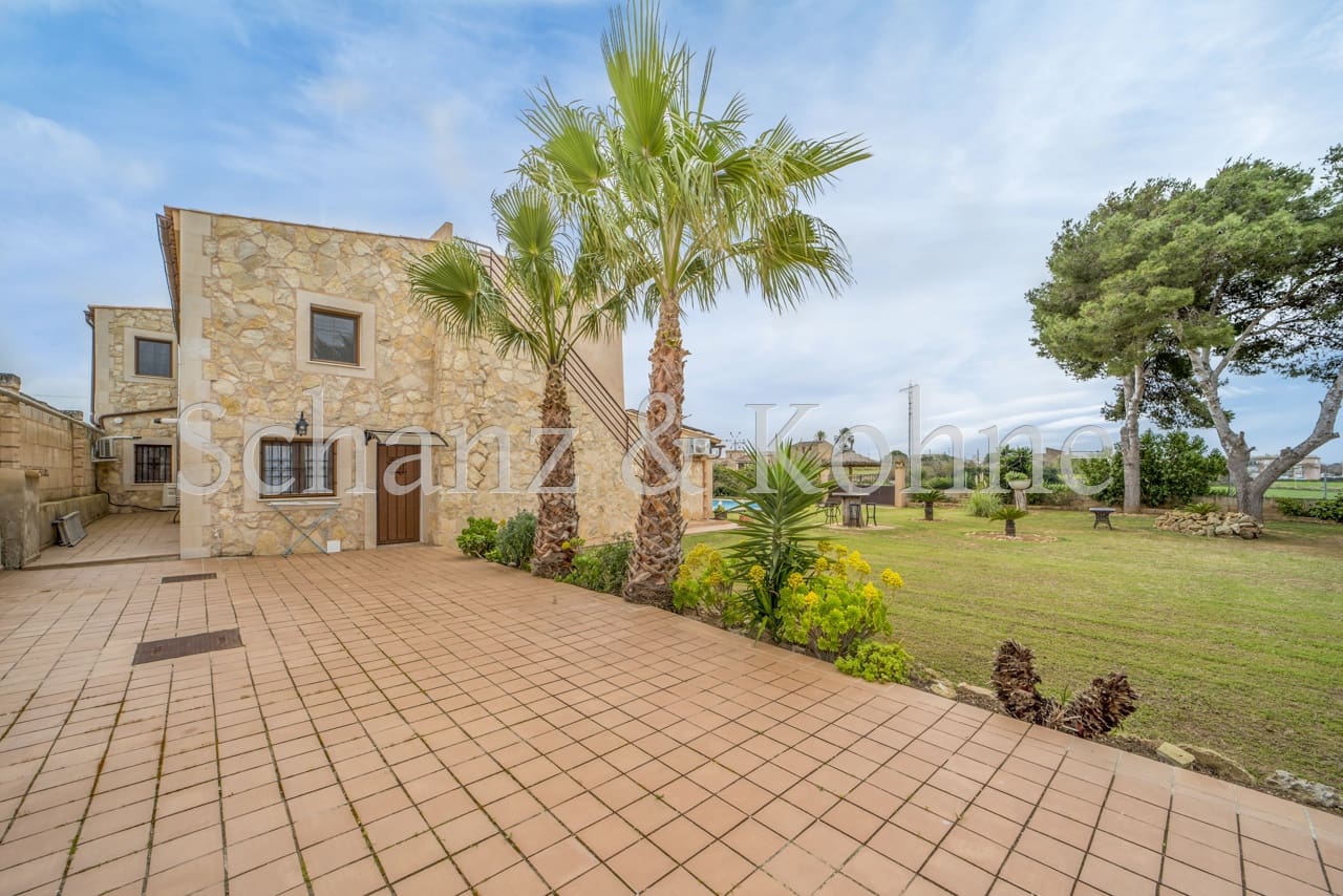 4 soveværelse Finca/Landehus til salg i Las Maravillas med swimmingpool - € 1.750.000 (Ref: 8888948)