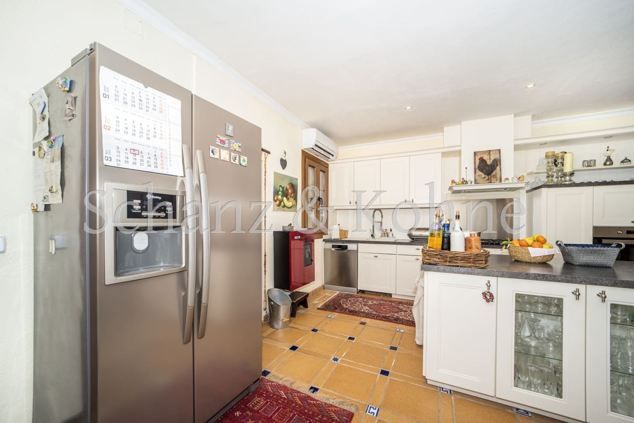 4 soveværelse Finca/Landehus til salg i Las Maravillas med swimmingpool - € 1.750.000 (Ref: 8888948)