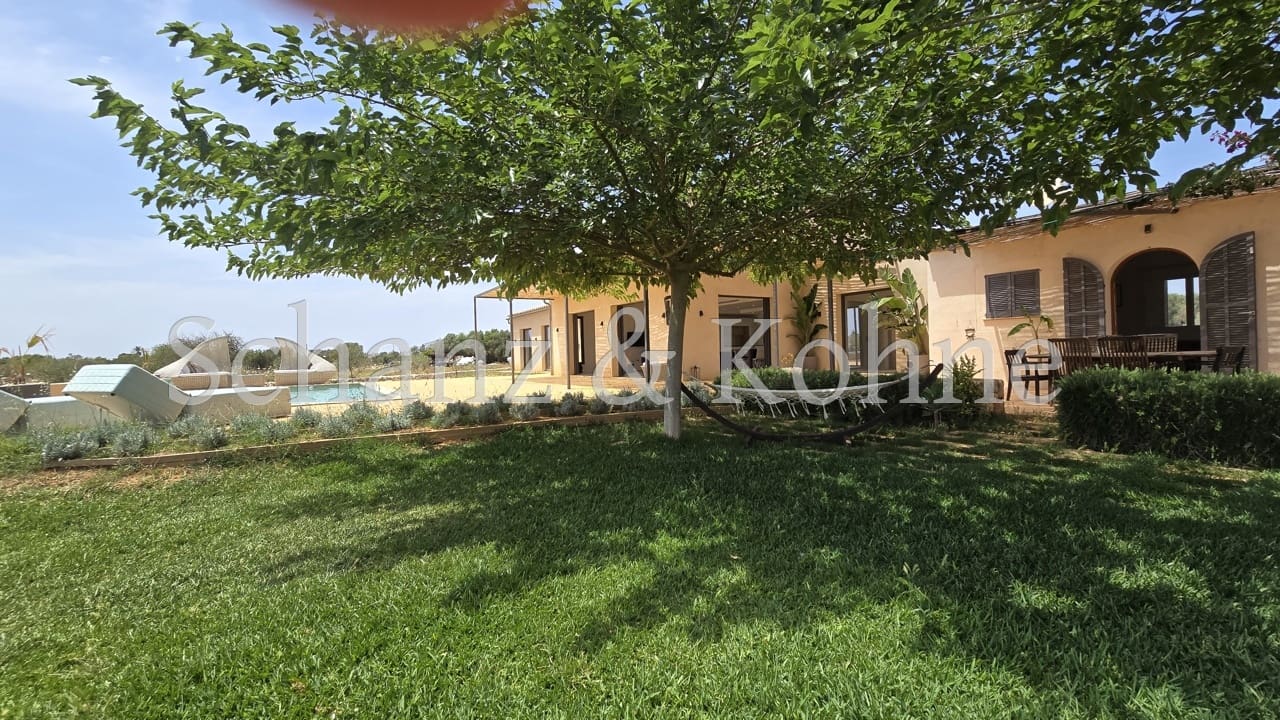 4 soveværelse Villa til salg i Campos med swimmingpool - € 2.680.000 (Ref: 9061064)