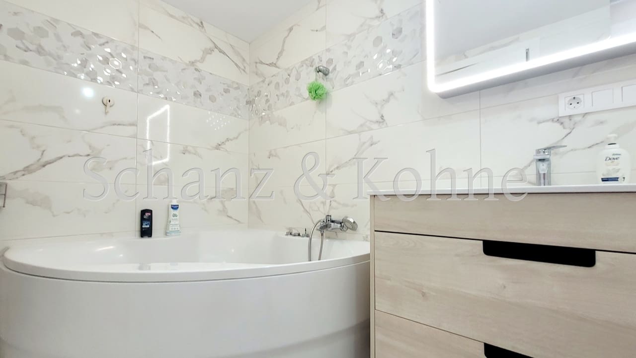 2 soveværelse Rækkehus til salg i Las Maravillas - € 1.040.000 (Ref: 9113656)