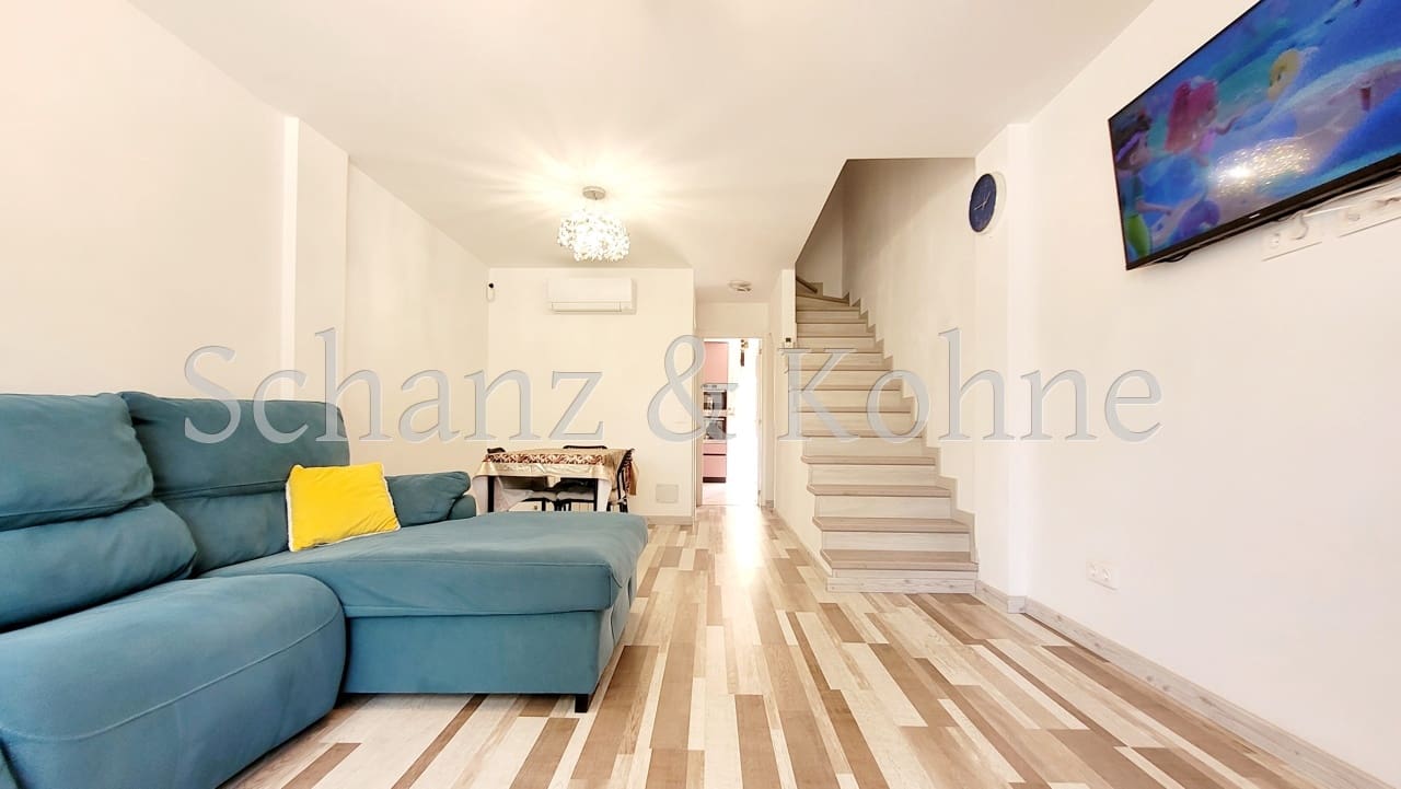 2 soveværelse Rækkehus til salg i Las Maravillas - € 1.040.000 (Ref: 9113656)