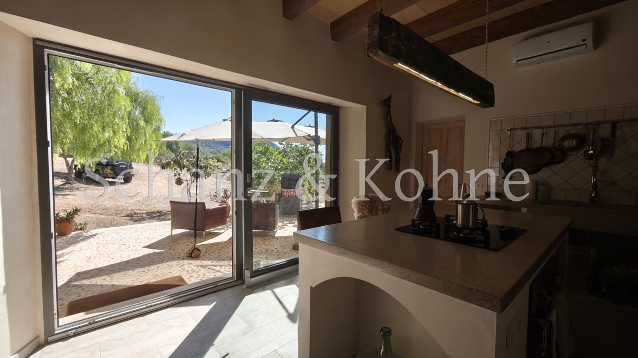 3 soveværelse Finca/Landehus til leje i Llucmajor med swimmingpool - € 3.000 (Ref: 9187349)