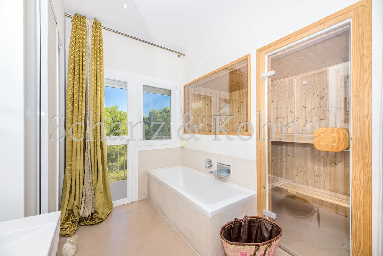 4 bedroom Penthouse for rent in Santa Ponsa - € 8,500 (Ref: 9279680)