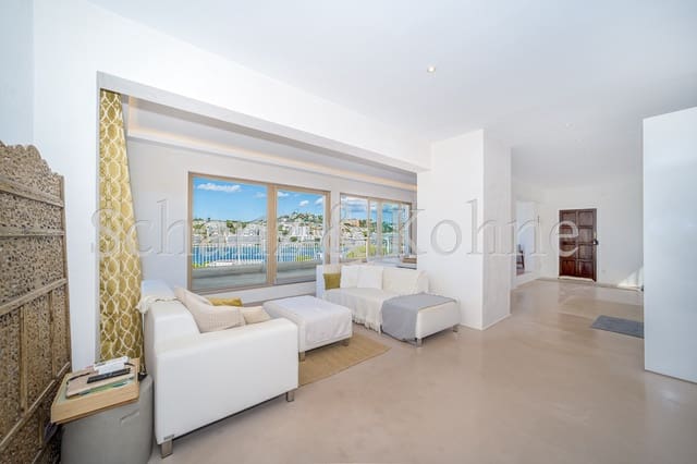 Penthouse de 4 chambres à louer à Santa Ponsa, Calvià - 8 500 € (Ref: 9279680)