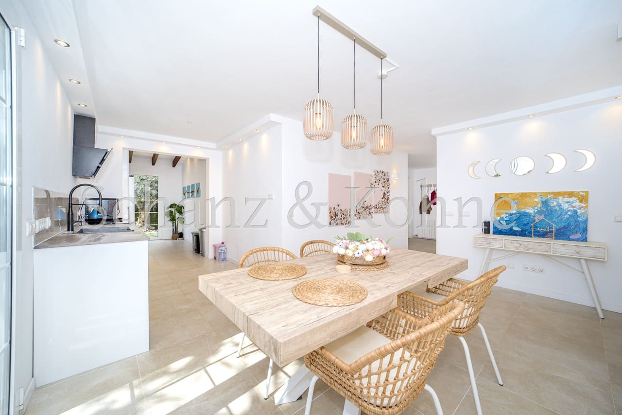 3 soveværelse Byhus til salg i Puig de Ros med swimmingpool - € 1.150.000 (Ref: 9304708)