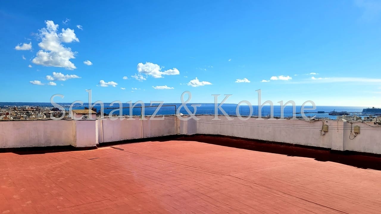 3 bedroom Flat for sale in Palma de Mallorca - € 575,000 (Ref: 9409989)