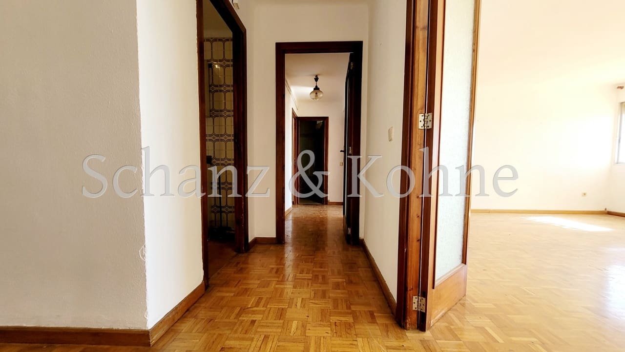 3 bedroom Flat for sale in Palma de Mallorca - € 575,000 (Ref: 9409989)