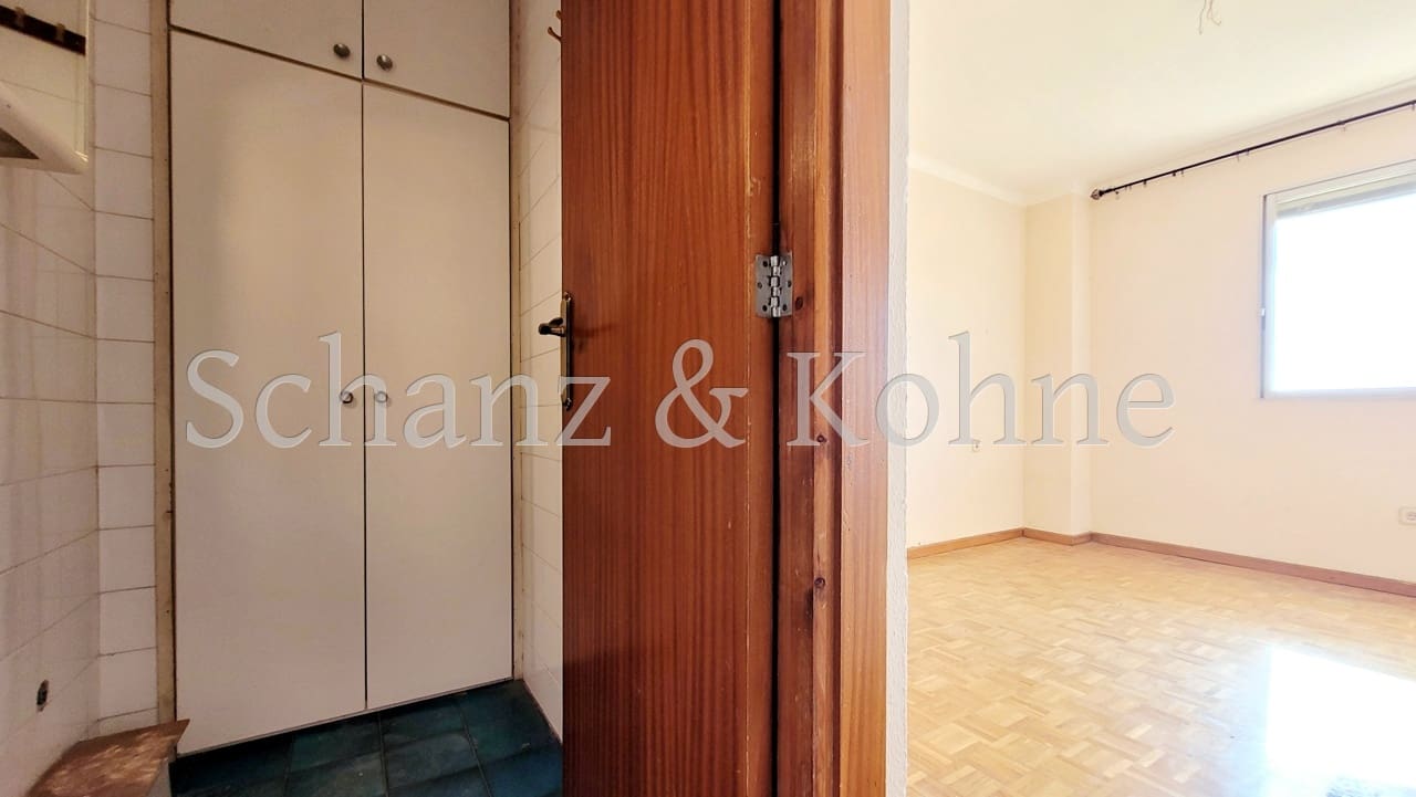 3 bedroom Flat for sale in Palma de Mallorca - € 575,000 (Ref: 9409989)