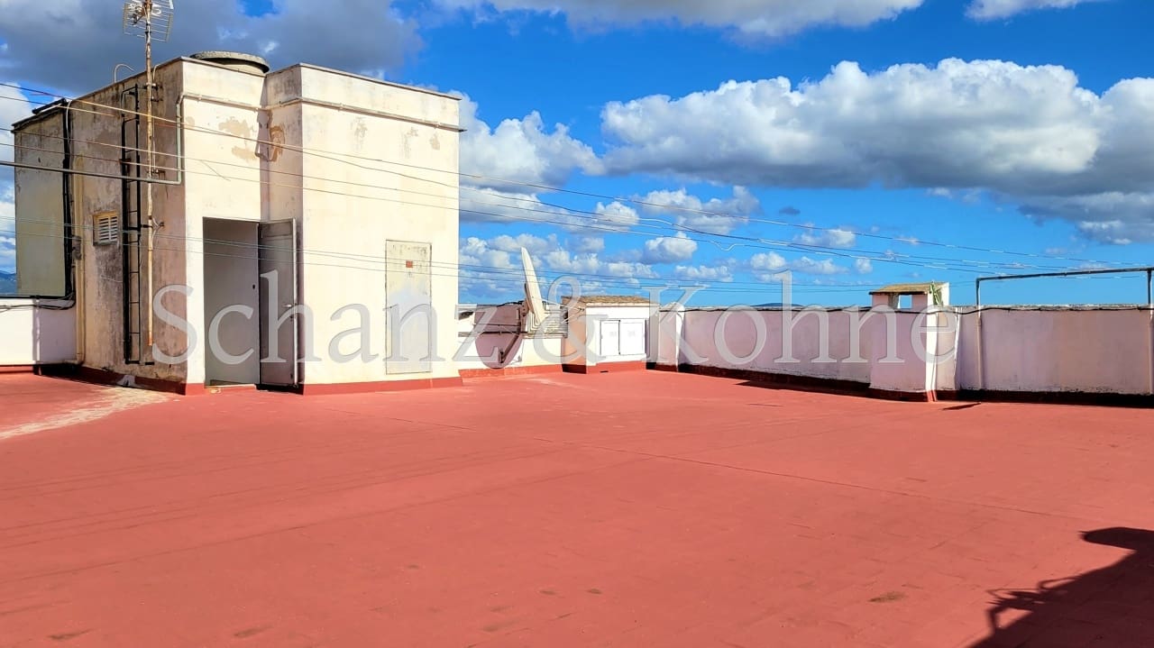 3 bedroom Flat for sale in Palma de Mallorca - € 575,000 (Ref: 9409989)