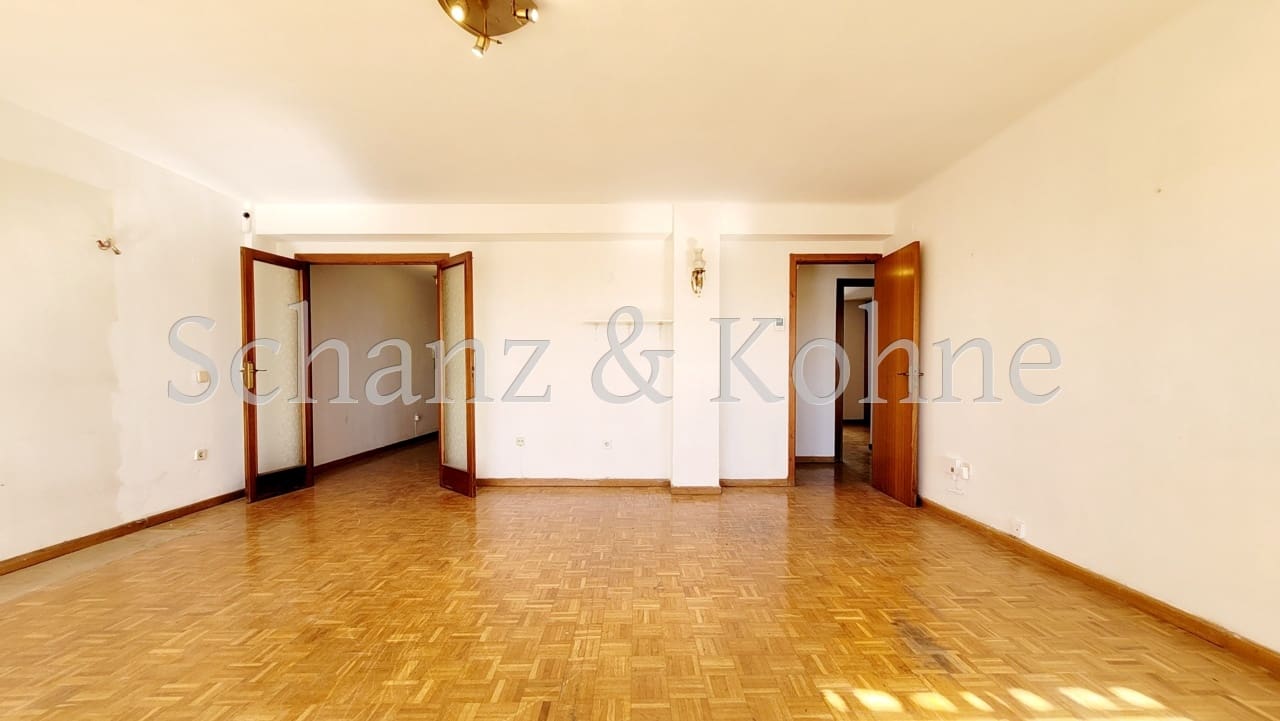 3 bedroom Flat for sale in Palma de Mallorca - € 575,000 (Ref: 9409989)