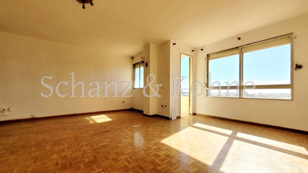 3 bedroom Flat for sale in Palma de Mallorca - € 575,000 (Ref: 9409989)