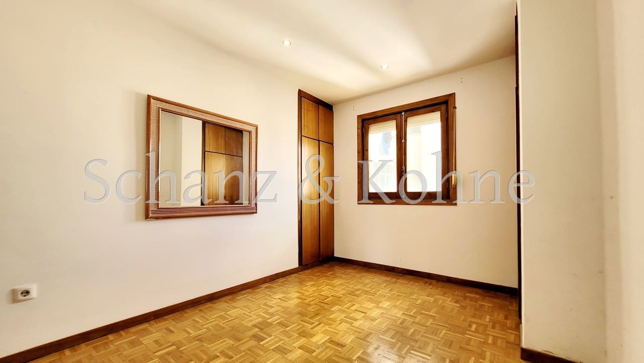 3 bedroom Flat for sale in Palma de Mallorca - € 575,000 (Ref: 9409989)