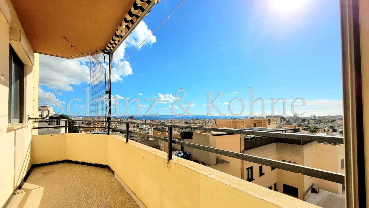 3 bedroom Flat for sale in Palma de Mallorca - € 575,000 (Ref: 9409989)