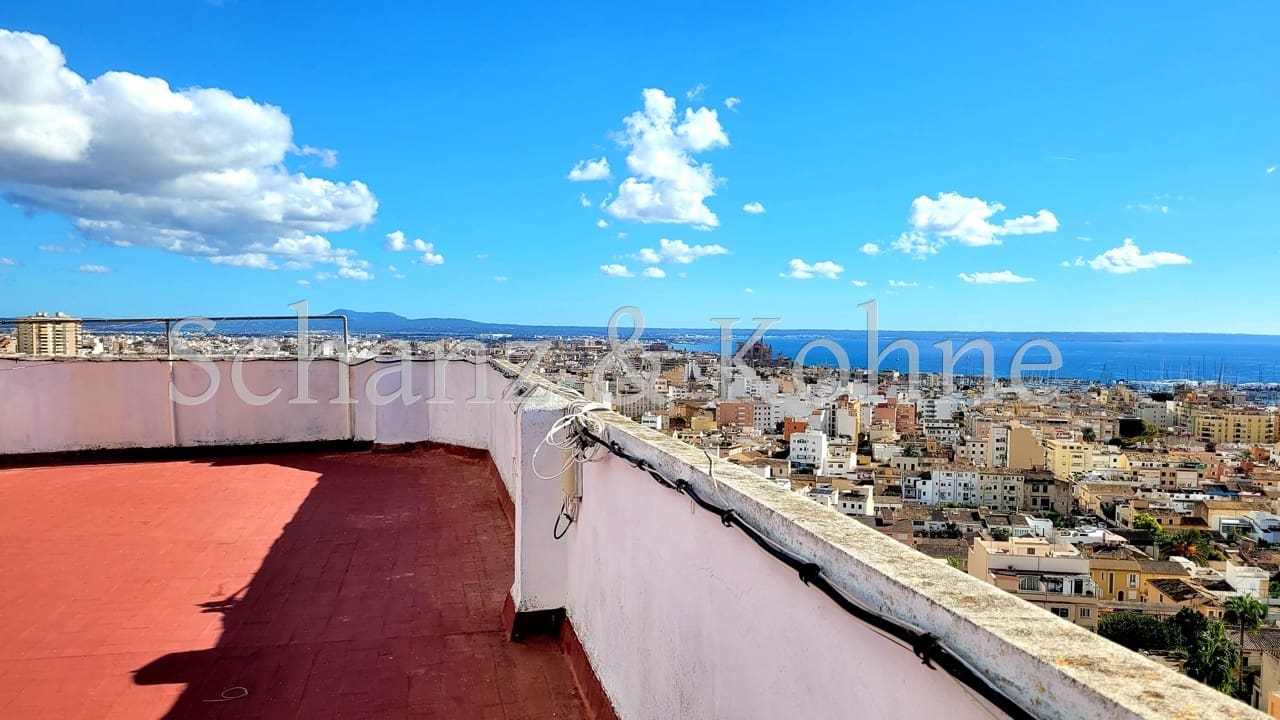 3 bedroom Flat for sale in Palma de Mallorca - € 575,000 (Ref: 9409989)