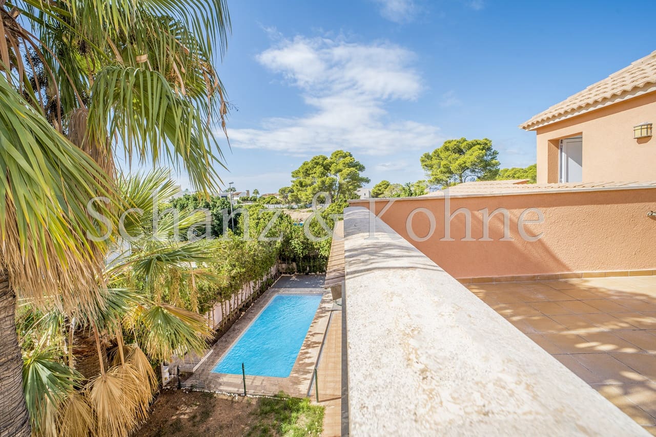 3 bedroom Townhouse for rent in Puig de Ros with pool - € 3,000 (Ref: 9415167)