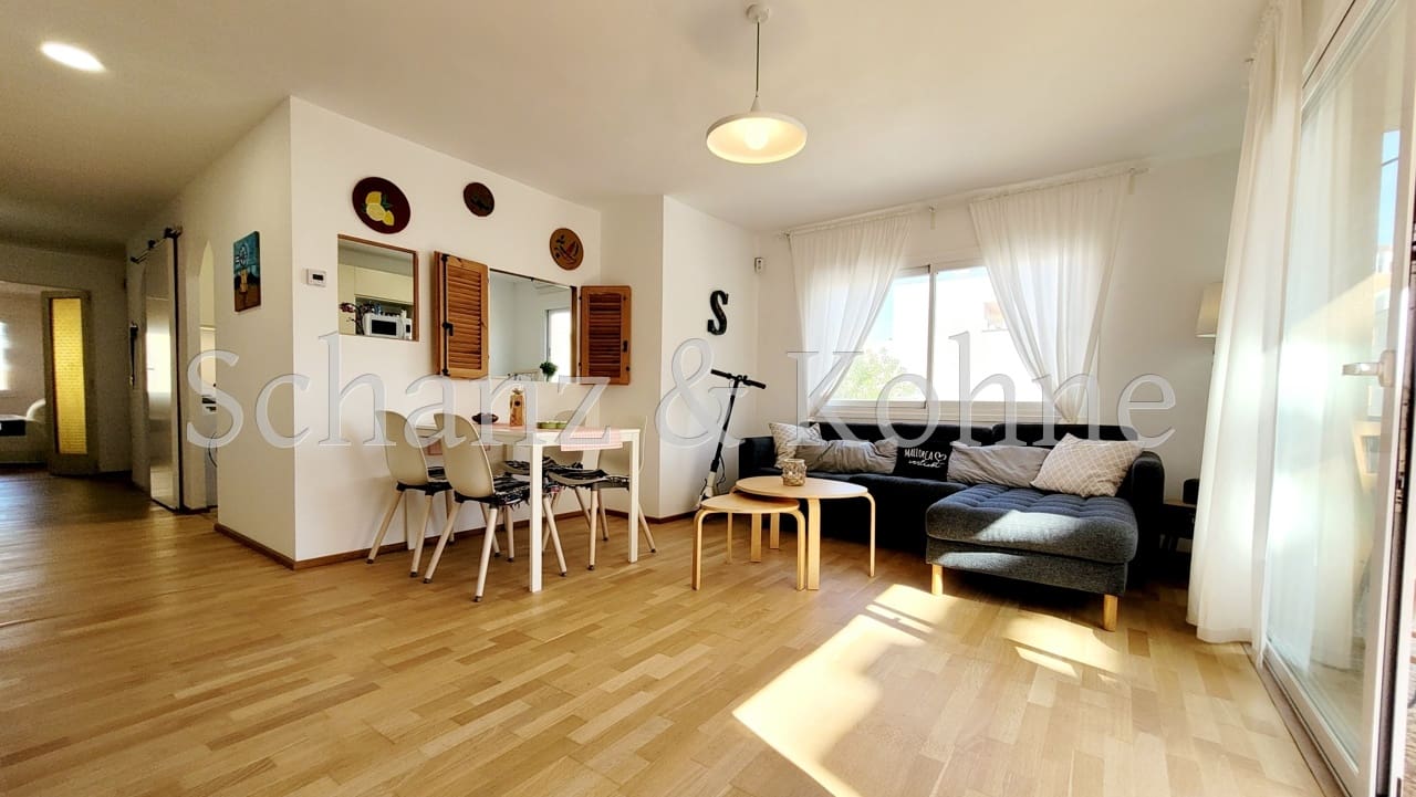 3 bedroom Flat for sale in L'Arenal / S'Arenal - € 333,000 (Ref: 9616728)