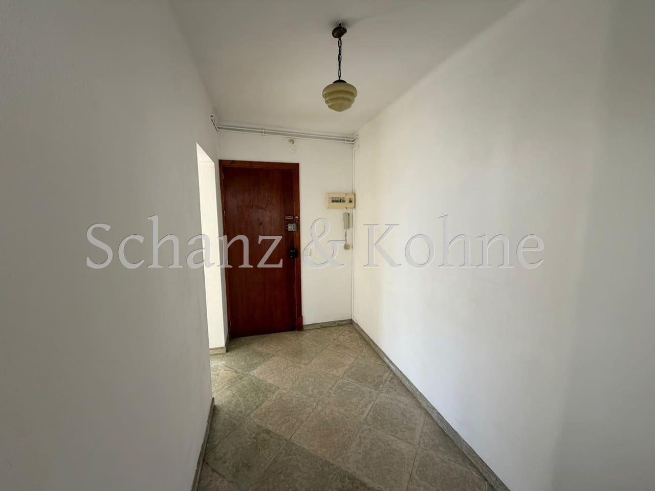 4 bedroom Flat for rent in Palma de Mallorca - € 1,300 (Ref: 9708008)