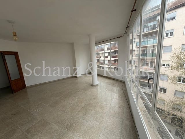 4 bedroom Flat for rent in Arxiduc, Palma de Mallorca - € 1,300 (Ref: 9708008)