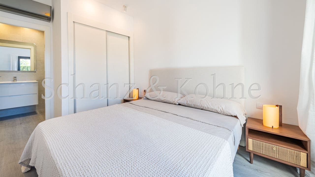 2 bedroom Bungalow for sale in Cala Murada - € 398,000 (Ref: 9802886)