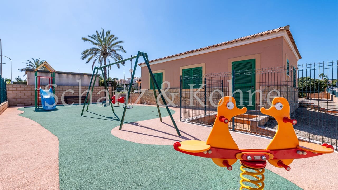 2 bedroom Bungalow for sale in Cala Murada - € 398,000 (Ref: 9802886)